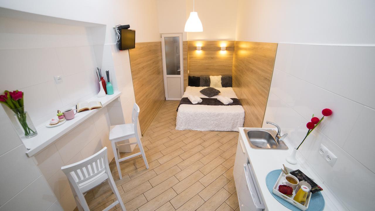 Smart Apartment On Filatova Lviv Exteriör bild